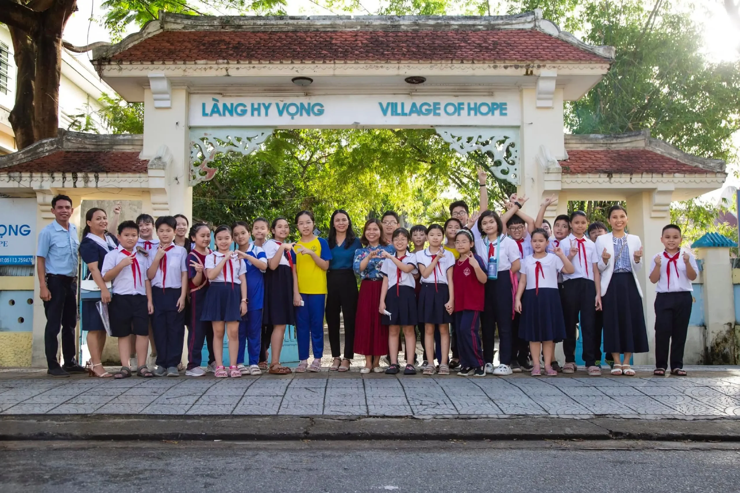 Hy vọng mơ màng bảo vệ trẻ thơ.