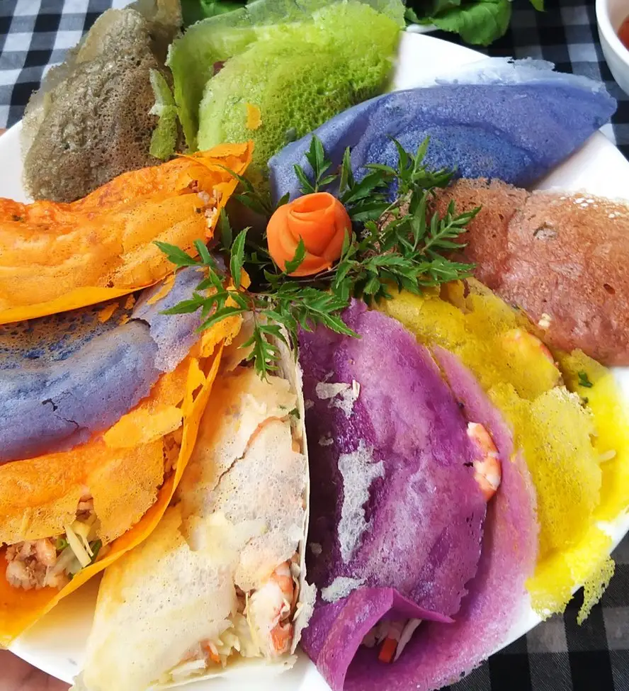 Giải Mã Giấc Mơ Thấy Bánh Xèo: Điềm Báo Nào Đang Chờ Đợi Bạn? 5 Các loại bánh xèo đa dạng màu sắc.