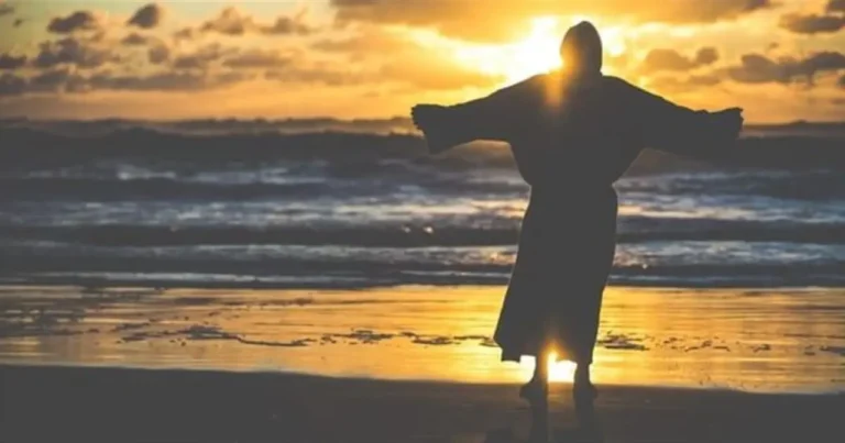 Cân bằng Thiên-Địa-Nhân: Con người tự chủ nội tâm.