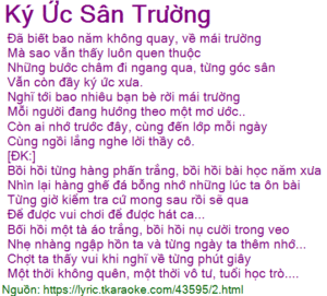 Ký ức học trò: Bạn bè vui đùa sân trường.
