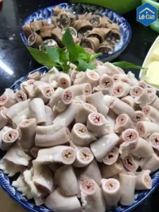 Lòng lợn thơm ngon, sạch sẽ.