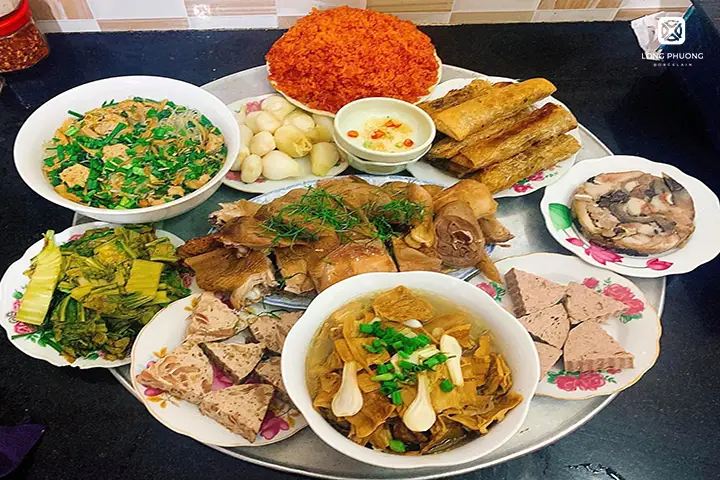 Mâm Cỗ Cúng Giỗ Gia Tiên Truyền Thống