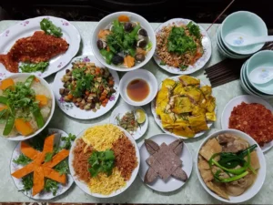 Mâm cỗ cúng giỗ truyền thống gia đình Việt