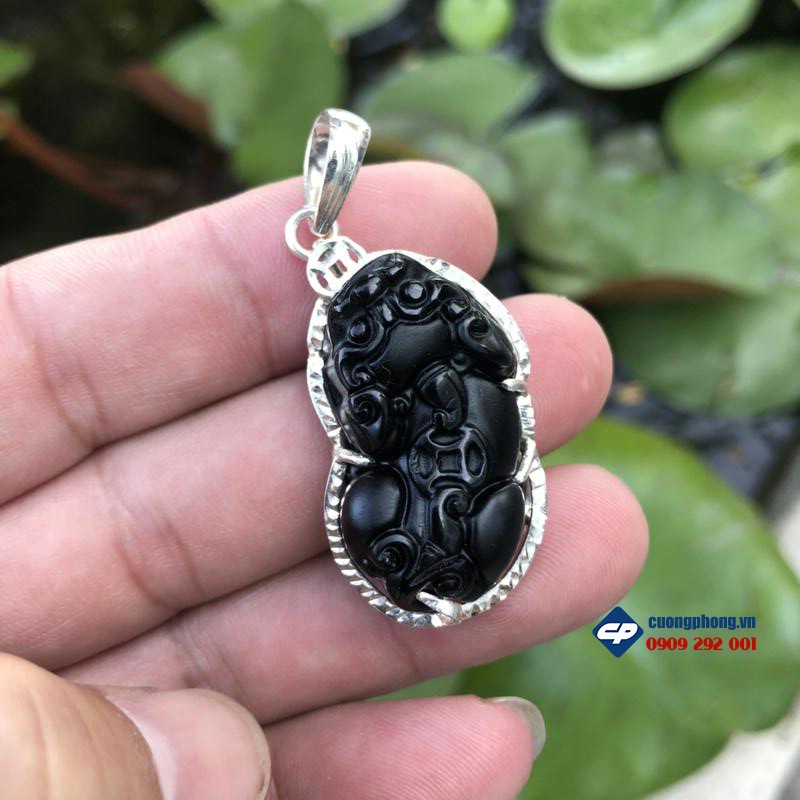 Giải Mã Sức Mạnh Tỳ Hưu Cho Shipper: Hút Tài Lộc, Bình An Trên Mọi Nẻo Đường 6 Mặt dây chuyền Tỳ Hưu Obsidian cho nam