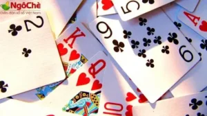 Giấc mơ đánh bài phong thủy: Suy tư vận may.