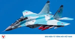 Máy bay chiến đấu: Sức mạnh và khát vọng trời xanh.