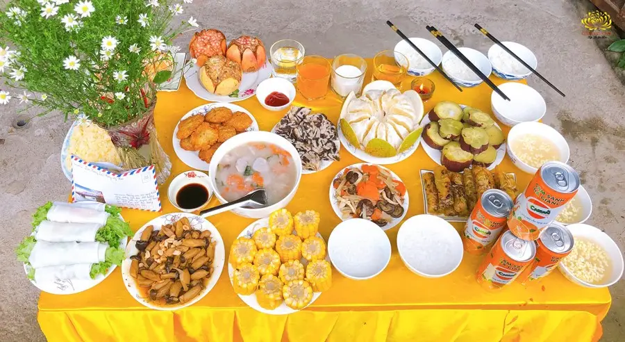 Mâm Cúng Chúng Sinh: Chuẩn Mực Nghi Lễ Để Gia Đạo An Lạc 9 Nghi thức cúng chúng sinh của gia chủ