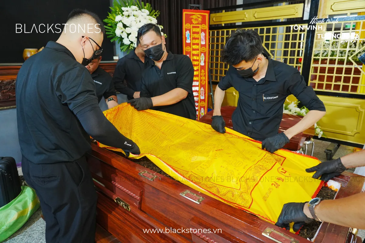 Giải Mã Giấc Mơ Nằm Mơ Thấy Cải Táng Thấy Vàng: Điềm Gì Sắp Tới? 6 Cải Táng Hũ Xương: Tôn Vinh Hồn Thiêng