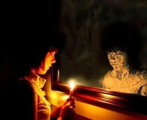 Người trong gương, phản chiếu ác quỷ.