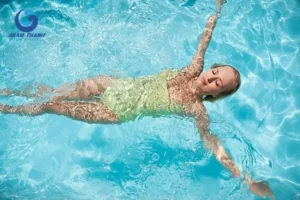 Bơi lội tĩnh lặng, hành trình nội tâm.