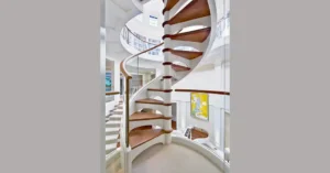 Cầu thang xoắn ốc hiện đại: Tiềm ẩn vấn đề phong thủy