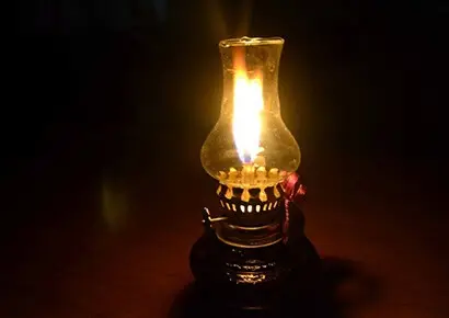 Phú Đăng Hỏa: Đèn Dầu Cổ Điển