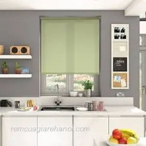 Rèm cửa bếp sạch sẽ, tinh tươm.