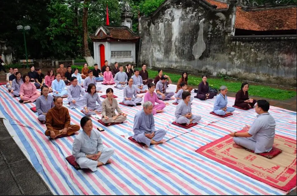 Mơ Thấy Dê: Giải Mã Điềm Báo & Hướng Hóa Giải An Tâm 7 Thiền định, thiện nguyện mang lại an tâm, nhân hòa.