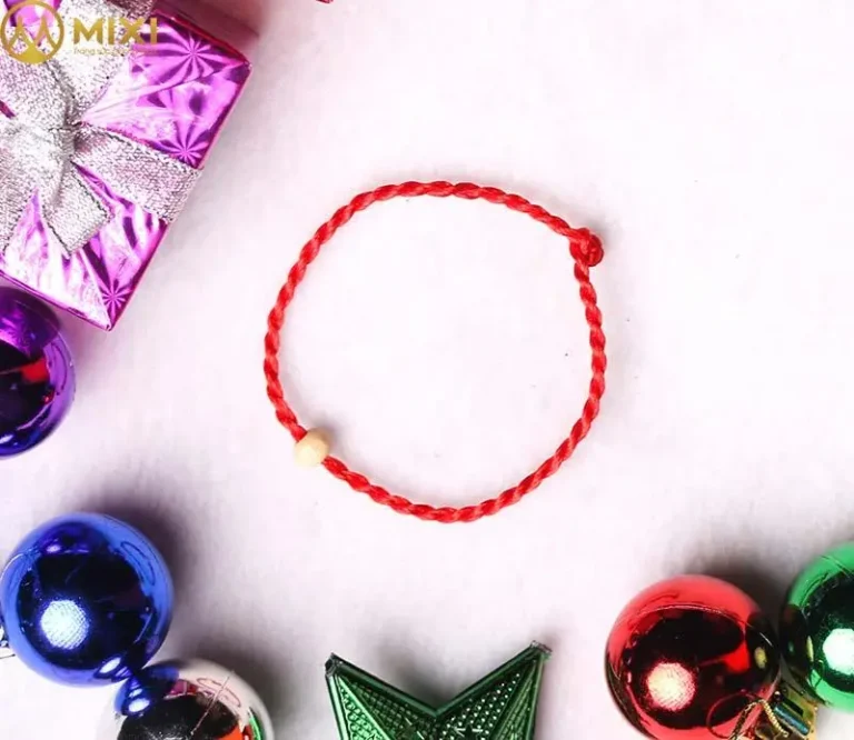 Sợi chỉ đỏ 7 nút tâm linh nhẹ nhàng