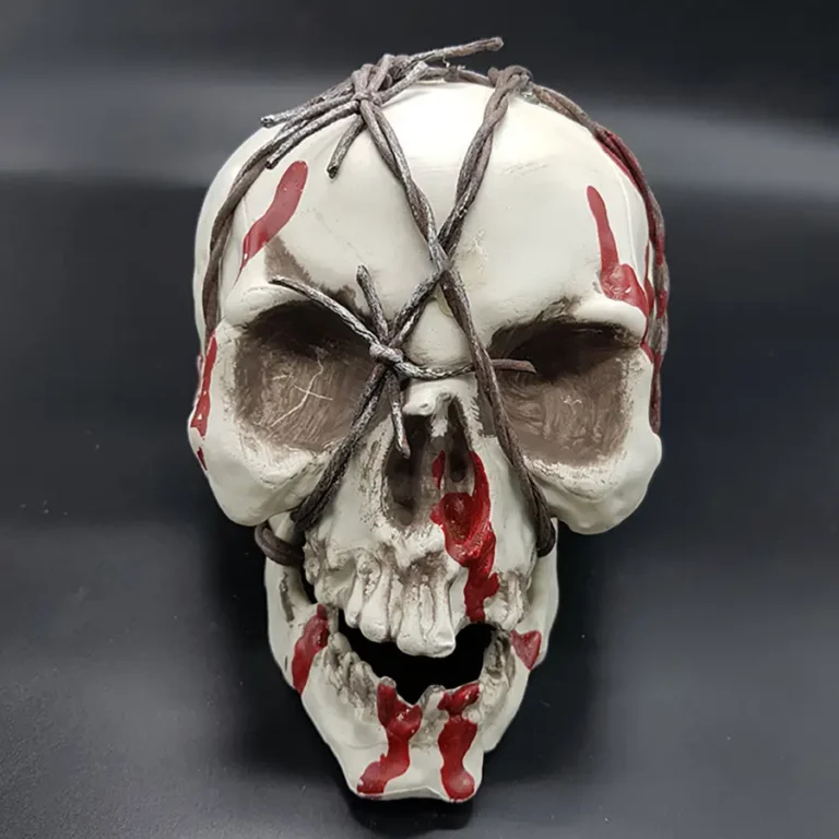 Đầu lâu đa diện: Sáng tối, trang trí cầu kỳ.