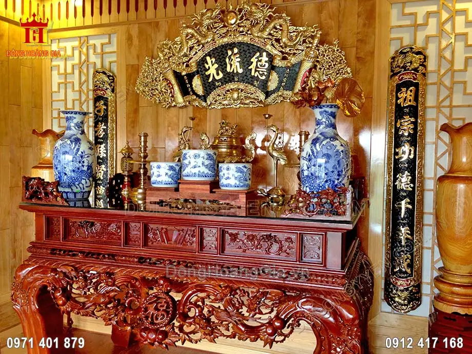 Hiểu Rõ Ý Nghĩa Và Cách Đặt Đôi Hạc Thờ Cúng Chuẩn Phong Thủy 6 Bố cục bàn thờ gia tiên đôi Hạc phong thủy.