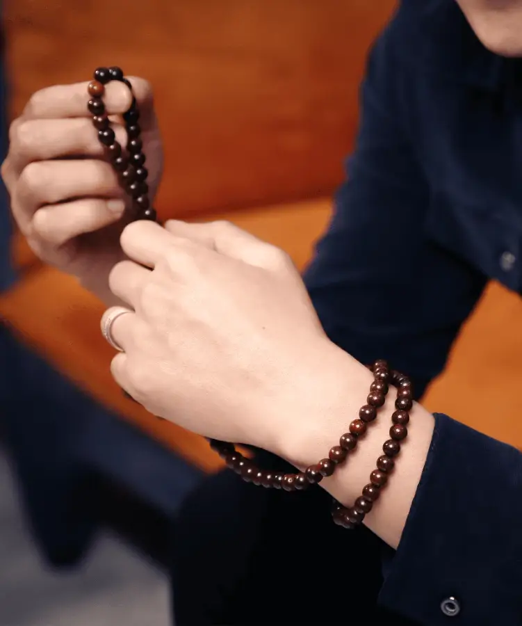 Vòng Phong Thủy 2025 Theo Tuổi: Chìa Khóa Khai Mở Vận Khí, Kiến Tạo Bình An Và Thịnh Vượng Trong Năm Ất Tỵ 7 Thiền định bình an, vòng phong thủy