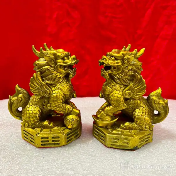 Ba Kỳ Lân đồng uy nghi.