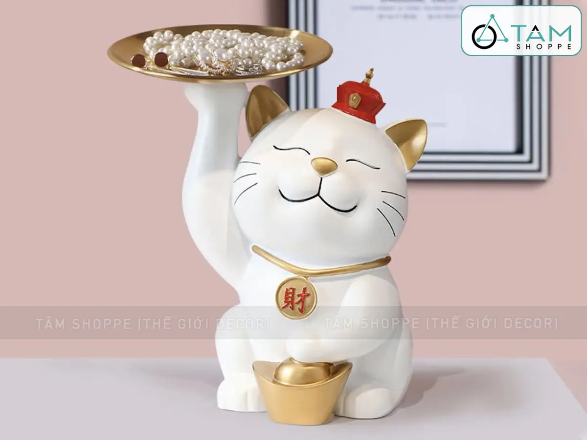 Tượng mèo trắng thanh lịch, chiêu tài lộc may mắn.