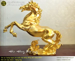 Tượng ngựa đồng mạ vàng phi nước đại