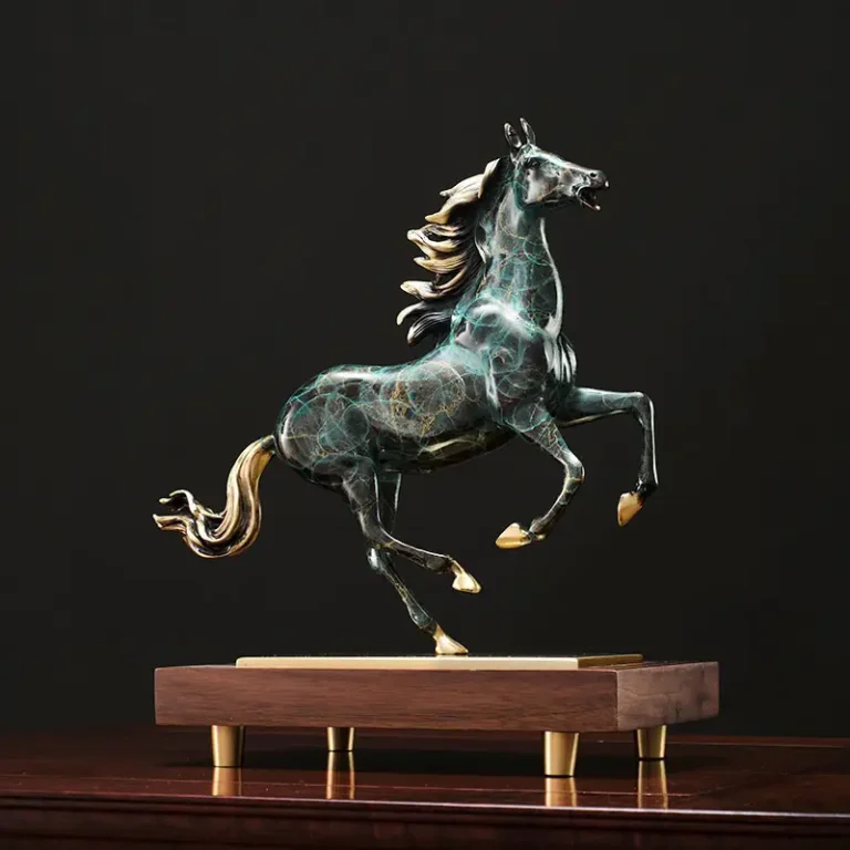 Tượng Ngựa Phong Thủy Oai Phong Dũng Mãnh