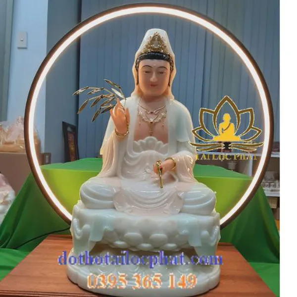 nằm mơ thấy tượng phật 4 Tượng Quan Âm Bồ Tát từ bi ngồi sen.