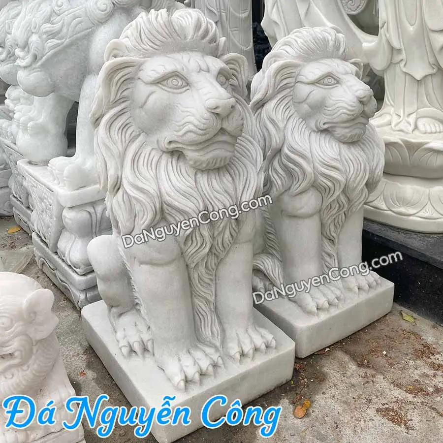 Cặp Sư Tử Đá Uy Nghi Cổng Lớn