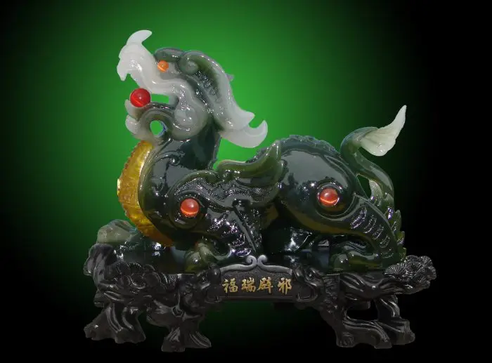 Vòng Tỳ Hưu Tuổi Thìn: Khai Mở Tài Lộc Và Bình An Chuẩn Phong Thủy 4 Tỳ Hưu đầu rồng thân sư tử có cánh