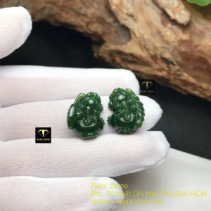 Tỳ Hưu ngọc bích truyền thống chạm khắc tinh xảo.