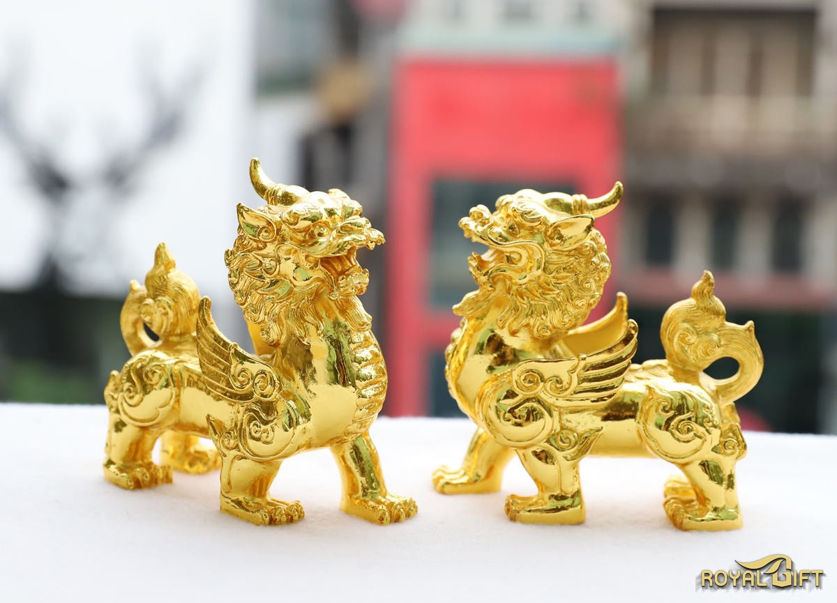 Tỳ Hưu Năm Ất Tỵ 2025: Bí Quyết Chọn Màu Sắc Hợp Phong Thủy Để Thu Hút Tài Lộc Vượng Khí 7 Tỳ Hưu phong thủy trong nhà, hướng cửa chính