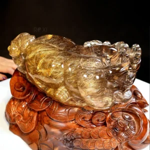 Tượng Tỳ Hưu thạch anh nguyên khối uy nghiêm.