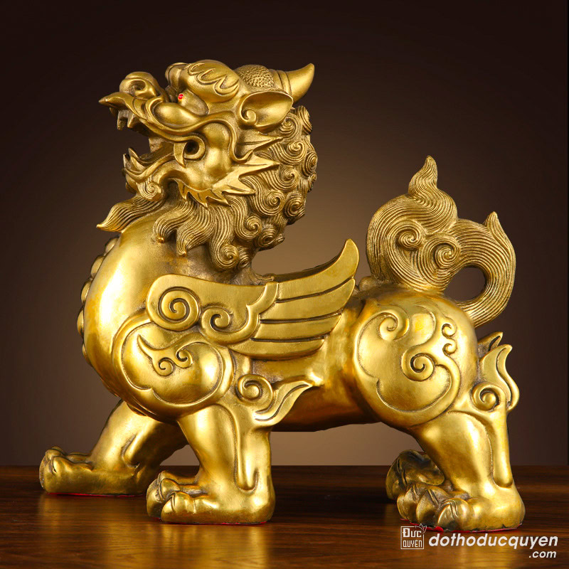 Tỳ Hưu uy dũng, linh vật truyền thuyết có cánh.