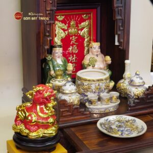 Tỳ Hưu uy nghi ngậm tiền, hút tài lộc, bình an.