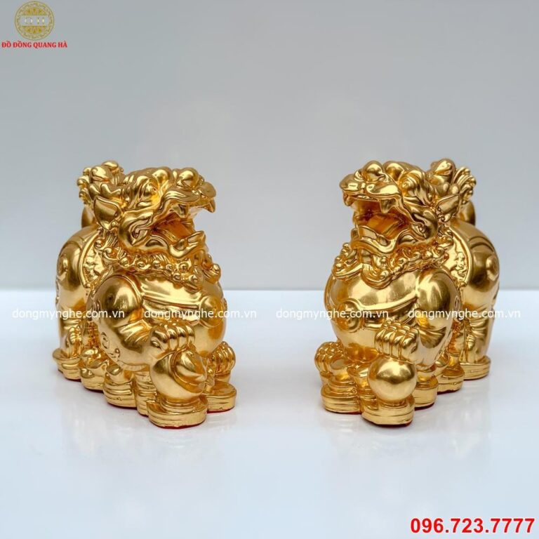 Tỳ Hưu vàng ngọc sang trọng trên đài sen