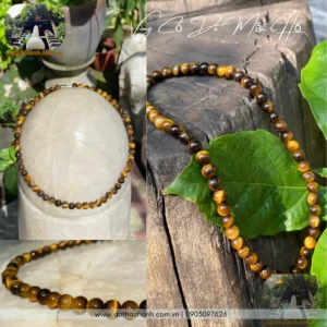 Vòng Phong Thủy Đá Tự Nhiên, Nền Gỗ Cổ Điển.