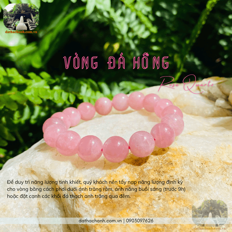 Ý Nghĩa Vòng Thạch Anh Hồng: Bí Quyết Đánh Thức Năng Lượng Tình Duyên 7 Vòng tay thạch anh hồng dưới trăng rằm.