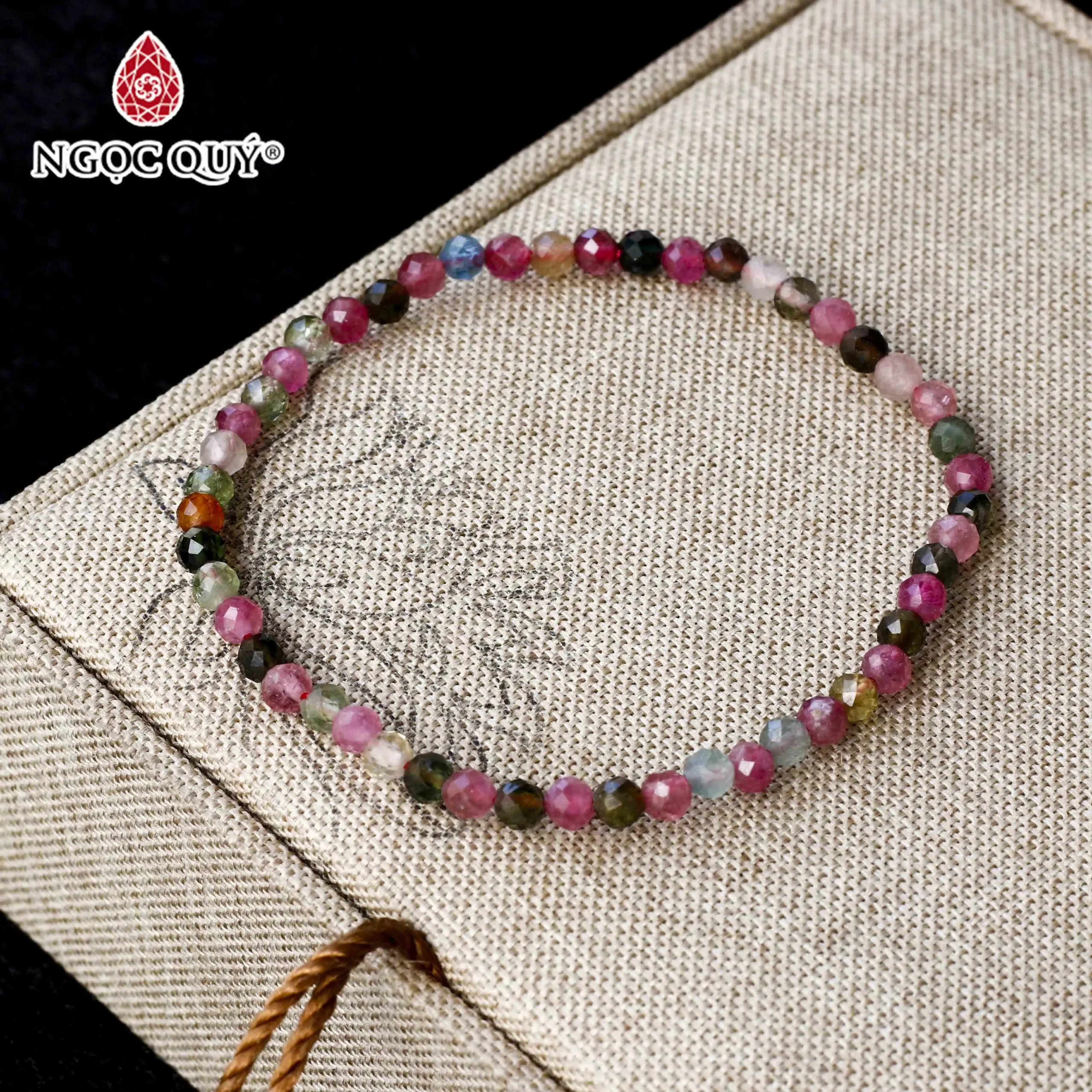 Vòng đá facet đa sắc, đa dạng lựa chọn.