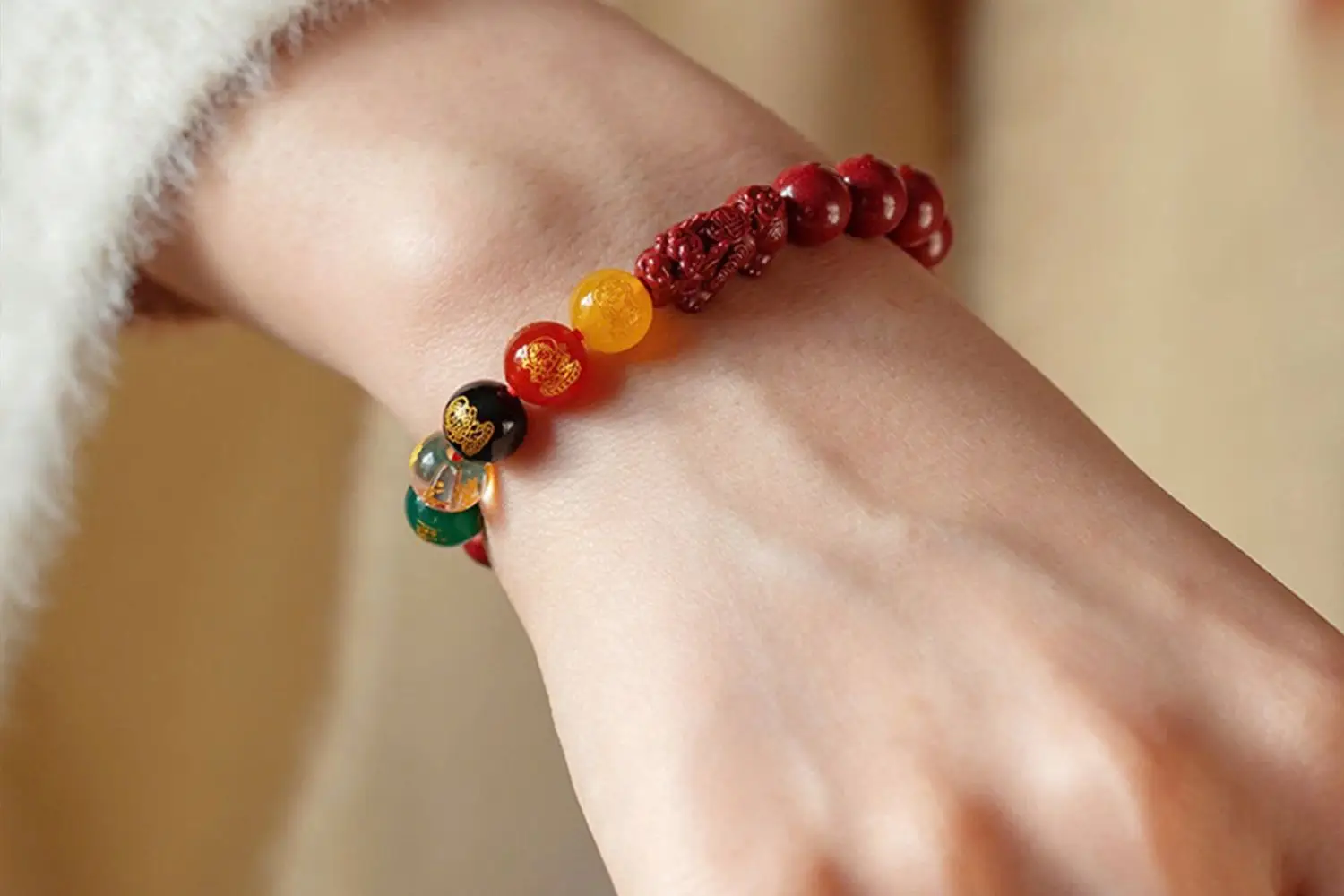 Vòng Chỉ Đỏ Khai Quang: Giải Mã Sức Mạnh Tâm Linh Đúng Chuẩn 4 Vòng chỉ đỏ khai quang, ý nghĩa tâm linh