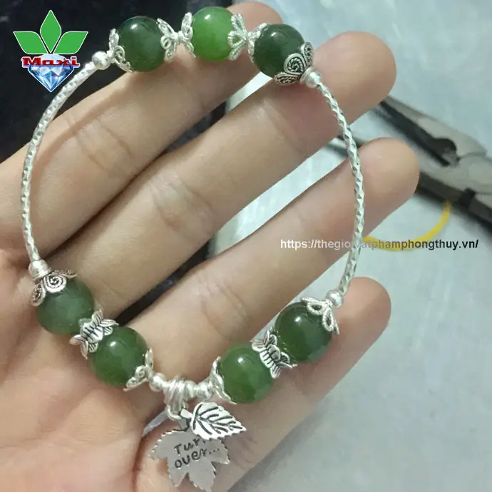 Lựa Chọn Vòng Bạc 925 Ngọc Bích Hợp Ai Để Thu Hút Vận May? 6 Vòng bạc 925 ngọc bích nhiều kiểu dáng