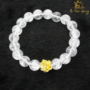 Vòng phong thủy mệnh Kim màu vàng trắng.