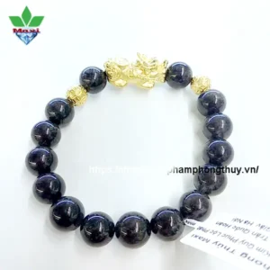 Vòng thạch anh mix charm tỳ hưu phong thủy.