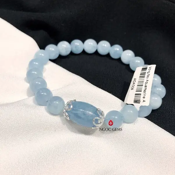 Giải Mã Sức Mạnh Vòng Phong Thủy Dành Riêng Cho Người Tuổi Canh Thân 1980: Hướng Dẫn Chuyên Sâu Từ Chuyên Gia 8 Vòng tay đá Aquamarine kết hợp Lapis Lazuli