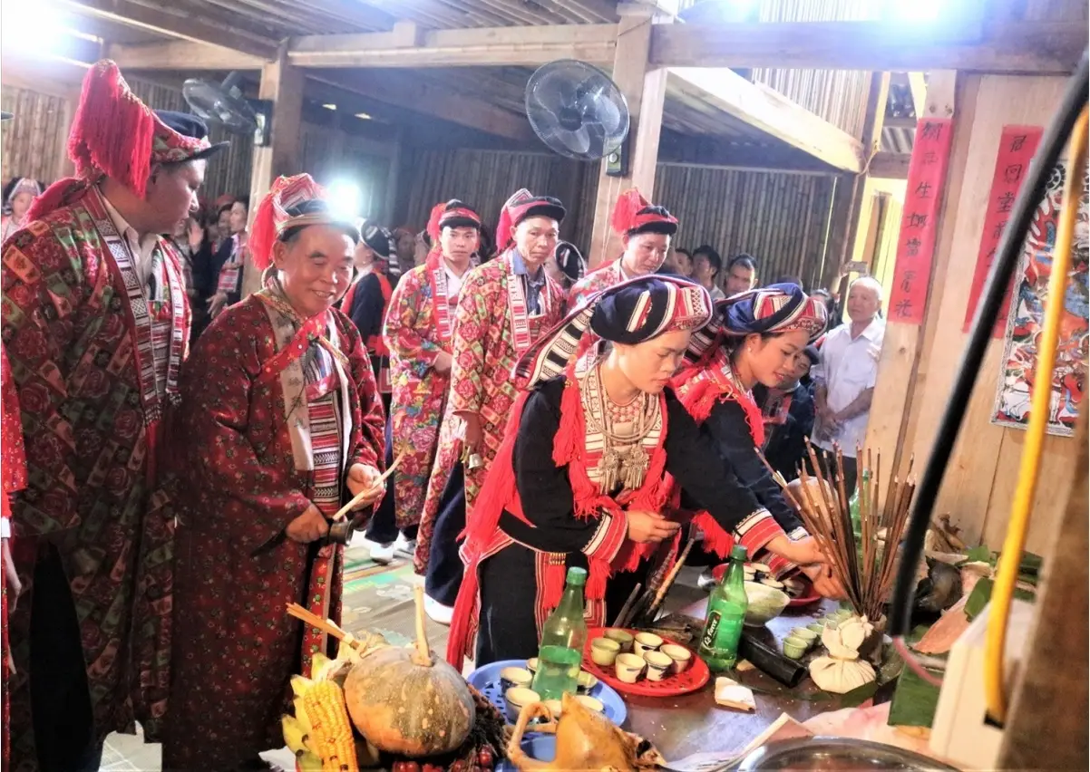 Giải Mã Giấc Mơ Thấy Đi Đám Ma Đánh Đề Số May: Điềm Lành Hay Dữ? 7 Nghi lễ cúng bái truyền thống