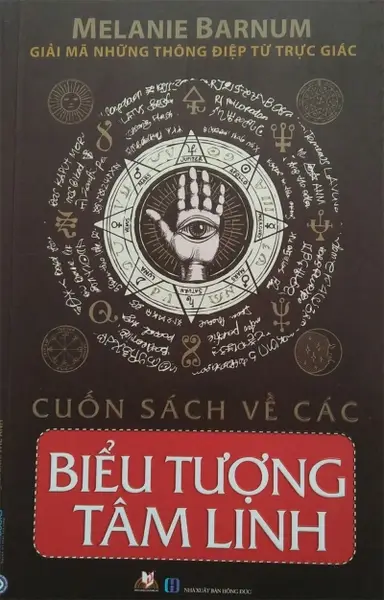 Sách cổ, biểu tượng tâm linh phong thủy.
