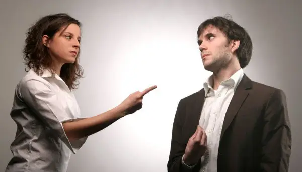 Nằm Mơ Thấy Đánh Lộn: Giải Mã Điềm Báo & Hóa Giải An Nhiên 4 Suy tư về giấc mơ, xung đột và hòa giải.