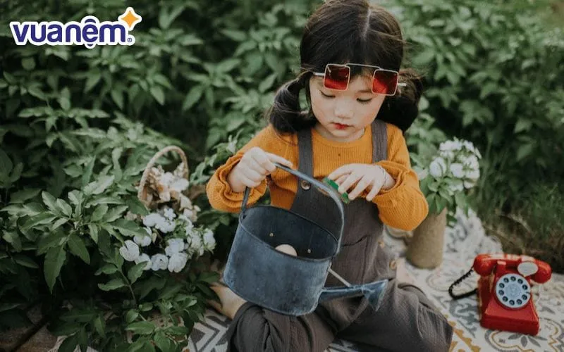 Viên ngọc bích quý giá, biểu tượng cho ý chí kiên cường và thuần khiết của tên Bích Ngọc