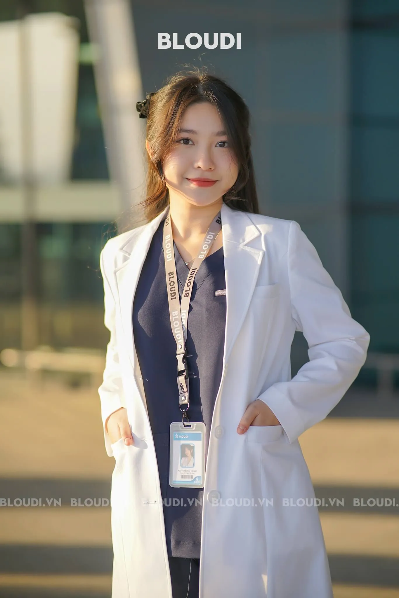 Ý Nghĩa Nghề Bác Sĩ | Tận Tâm, Cao Quý Và Sứ Mệnh Cứu Người 3 Ý nghĩa nghề bác sĩ được thể hiện qua màu áo trắng tinh khôi tượng trưng cho sự sạch sẽ