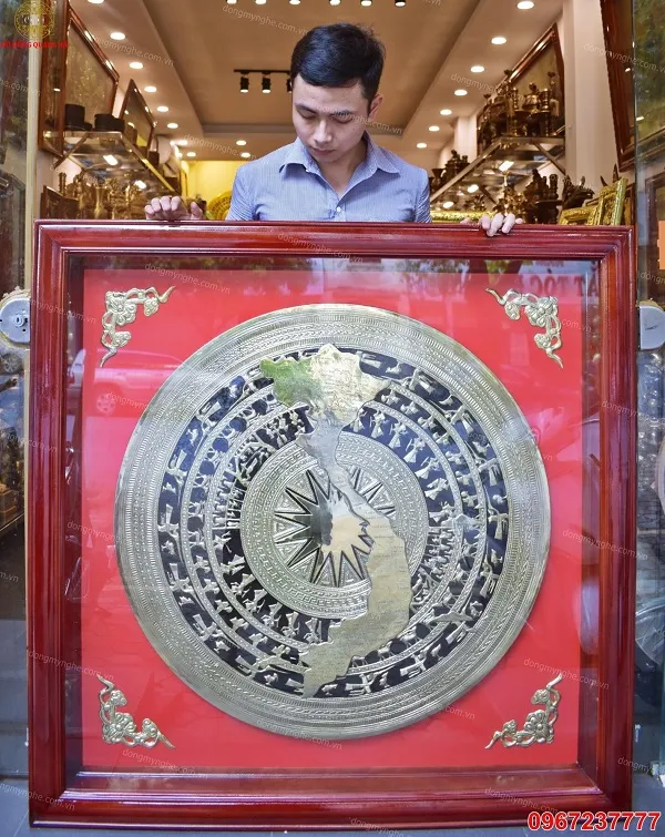 Tranh mặt trống đồng