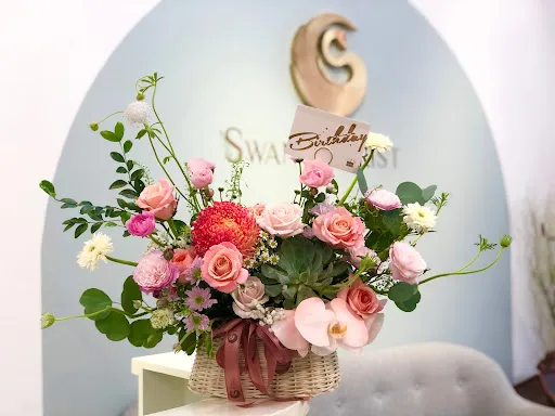 Tiệm hoa Swan Florist với những thiết kế hoa đầy chất thơ